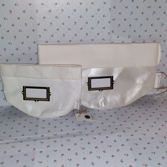 SANTA BARBARA DESIGN: Set of 2 White Washable Paper Sturdy Holders - Picture 3 of 10